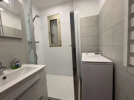 Appartement à Sainte-Maxime: 3 Pièces, Terrasse, Piscine, Clim, Proche Plage - Photo 26