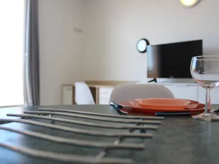 Studio Cabine La Rochelle avec Balcon et Parking Privé - Photo 2