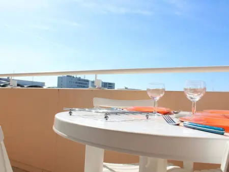 Studio Cabine La Rochelle avec Balcon et Parking Privé - Photo 10
