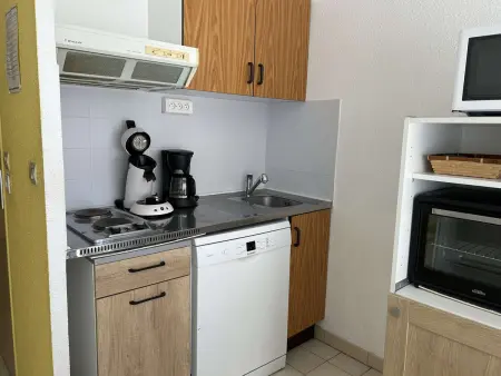 Centre-ville, proche plage - Appt 2P cabine, 4 pers avec parking privé, Le Grau-du-Roi - Photo 2