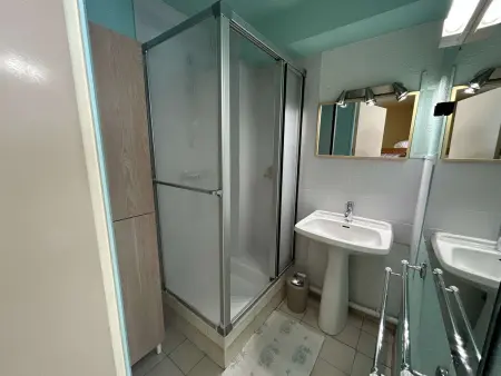 Centre-ville, proche plage - Appt 2P cabine, 4 pers avec parking privé, Le Grau-du-Roi - Photo 10