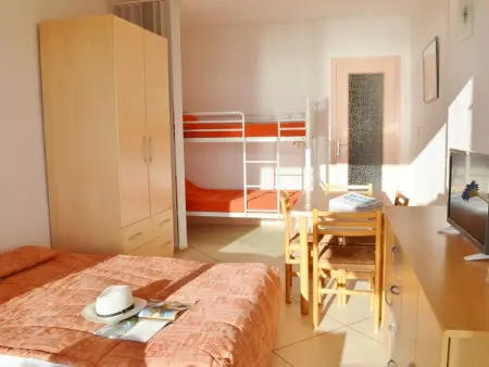 Studio 4 Pers. avec Terrasse sur la Plage au Lavandou - Photo 5