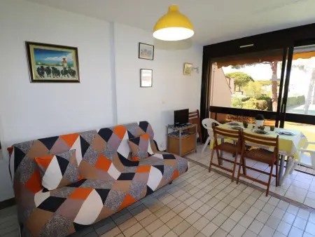 Studio Cabine 4 pers proche plage avec parking, Appartement 4 personnes à Le Grau du Roi - Photo 1