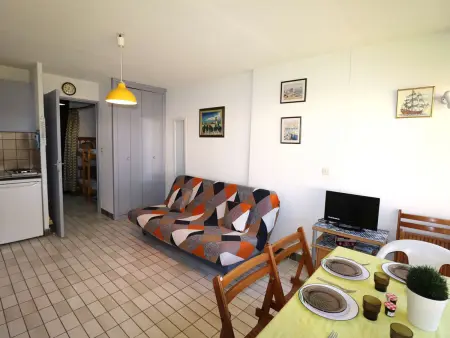 Studio Cabine 4 pers proche plage avec parking, Appartement 4 personnes à Le Grau du Roi - Photo 2