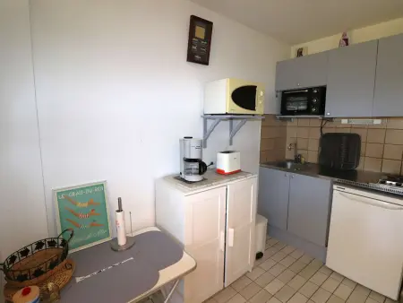 Studio Cabine 4 pers proche plage avec parking, Appartement 4 personnes à Le Grau du Roi - Photo 5