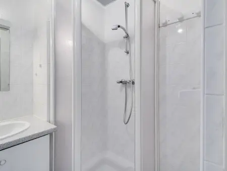Studio cabine cosy pour 4 pers. avec balcon au sud et parking, à deux pas du centre de Luz-Saint-Sauveur - Photo 5