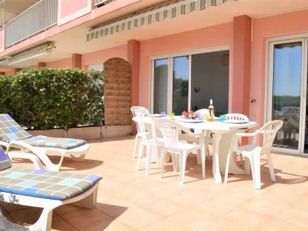 Appartement rénové en front de mer, 3 pièces, terrasse, parking, tout équipé, idéal familles, 6 pers. - Photo 2