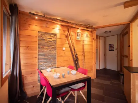 Bel appartement 3 pièces rénové avec balcon, parking en option à Valmorel - Photo 2
