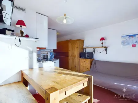 Charmant 2P avec Parking, Balcon, près des Pistes et Commerces à Montvalezan - Photo 1