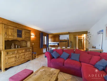 Superbe 4 pièces à Montvalezan avec terrasse SE, proche pistes et commerces, parking inclus - Photo 1