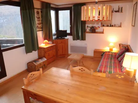 Appartement 2P6 au cœur de Les Orres, proche commerces, vue vallée - Photo 2
