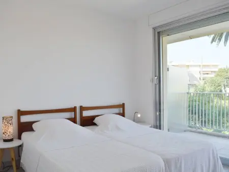 Charmant T2 à Antibes avec balcon, proche plage - Photo 11