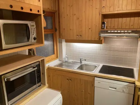 Appartement 3 pièces, 8 pers, près des pistes, cheminée, animaux acceptés - Méribel - Photo 14
