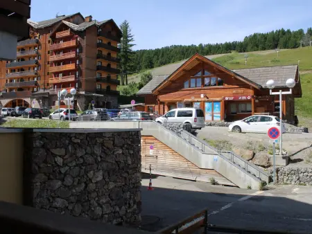 Appartement cosy 2 pièces avec piscine, sauna, proche pistes et commerces à Risoul 1850 - Photo 17