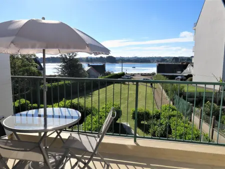 Appartement rénové avec terrasse à 200m des plages à Trégastel - Photo 3