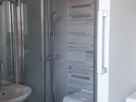 Lumineux appartement 2 pers, centre Trébeurden, proche plage, chiens admis - Photo 8