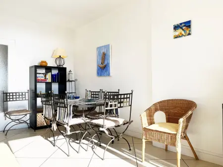 Appartement coquet 2 pièces avec terrasse au Lavandou, 4 couchages, vue exceptionnelle plage - Photo 4