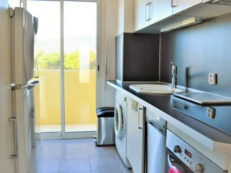 Appartement coquet 2 pièces avec terrasse au Lavandou, 4 couchages, vue exceptionnelle plage - Photo 7