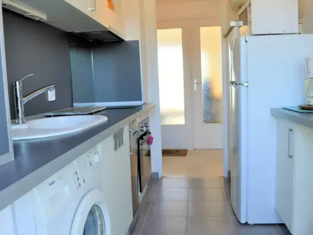 Appartement coquet 2 pièces avec terrasse au Lavandou, 4 couchages, vue exceptionnelle plage - Photo 8