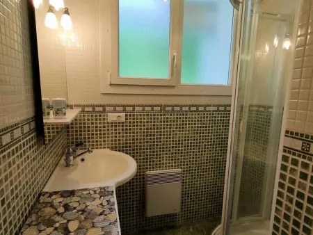 T3 proche télécabine à Cauterets pour 6 pers, Appartement 6 personnes à Cauterets - Photo 11