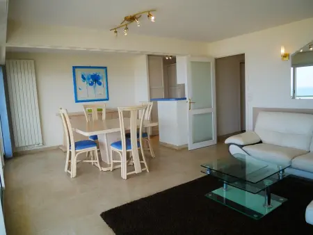 Quiberon: Appartement 3 pièces avec balcon et parking près du centre - Photo 1