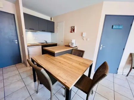 Quiberon : 2 pièces avec balcon, animaux acceptés, parking étroit - Photo 3