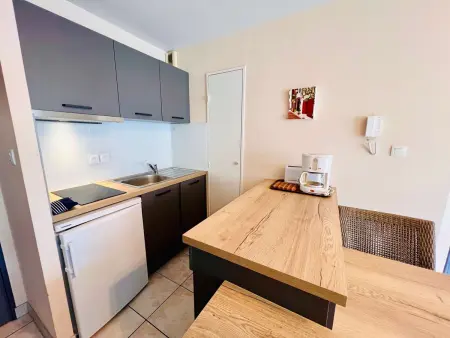 Quiberon : 2 pièces avec balcon, animaux acceptés, parking étroit - Photo 4