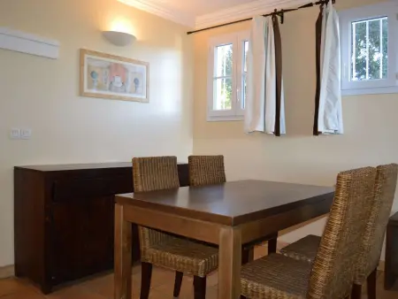 3 pièces avec terrasse, clim et parking à Grimaud - Photo 7