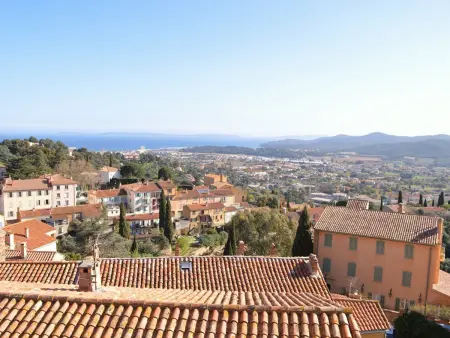 Charmant 2P rénové, cœur médiéval, 4 couchages - Bormes-les-Mimosas - Photo 7