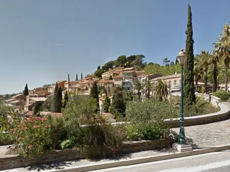 Charmant 2P rénové, cœur médiéval, 4 couchages - Bormes-les-Mimosas - Photo 12