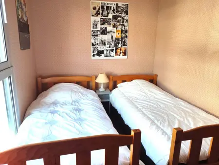 Appartement avec 2 chambres, balcon et superbe vue mer à quelques pas de la plage de Tresmeur - Photo 3
