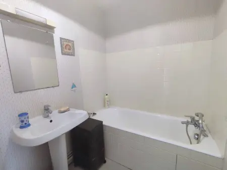 Appartement avec 2 chambres, balcon et superbe vue mer à quelques pas de la plage de Tresmeur - Photo 5