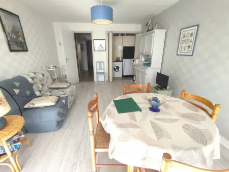 Appartement avec 2 chambres, balcon et superbe vue mer à quelques pas de la plage de Tresmeur - Photo 6