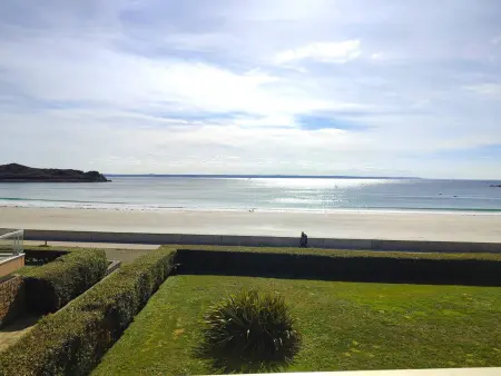 Appartement avec 2 chambres, balcon et superbe vue mer à quelques pas de la plage de Tresmeur - Photo 7