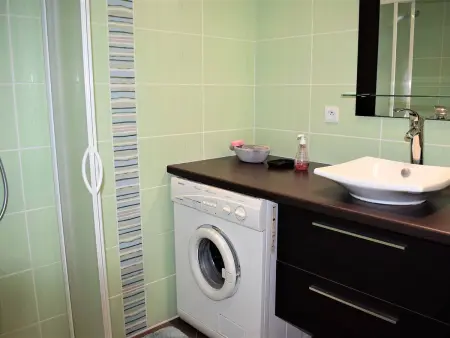Bel Appartement avec Terrasse, Parking Privé et Vue sur Mer à Perros-Guirec - Photo 4