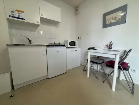 Studio charmant à La Rochelle avec parking, proche centre - Photo 1