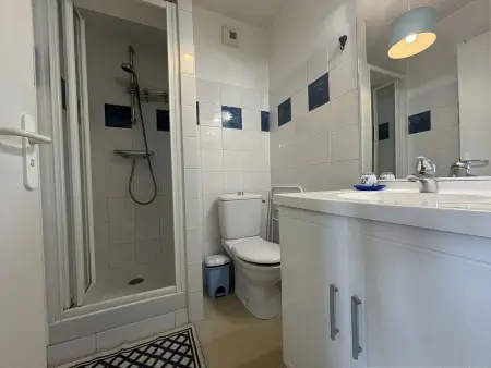 Studio charmant à La Rochelle avec parking, proche centre - Photo 9