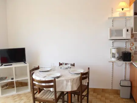 Appartement cosy avec balcons, à 250m de la plage - 4 couchages, 2 étoiles, Port-la-Nouvelle - Photo 3