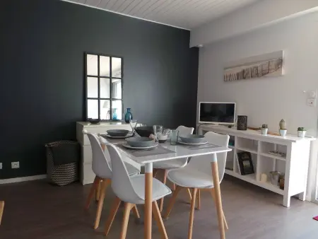 Studio rénové à 2 pas de la plage avec terrasse privée, parking et ménage inclus - Noirmoutier - Photo 8