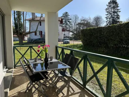Cambo : T2 Lumineux avec Terrasse Sud, Wifi & Parking - Photo 14
