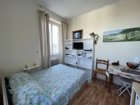 Studio lumineux à Cambo-les-Bains, proche thermes, coin nuit, kitchenette, internet, animaux acceptés - Photo 5