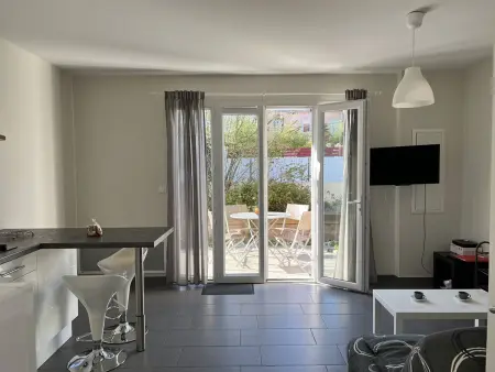 T1 bis avec Terrasse, Parking, WiFi et Animaux admis à Cambo-les-Bains - Photo 2