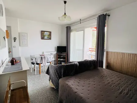 T1 avec balcon à Cambo-les-Bains, parking inclus, 2 couchages - Photo 5