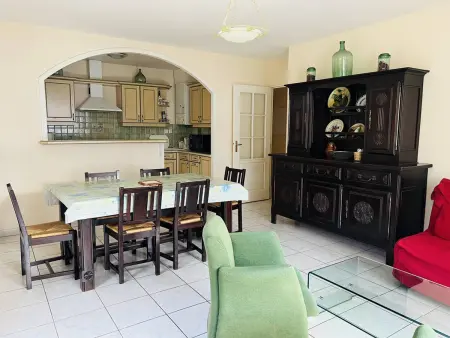 CAMBO: Appartement T3 4 couchages avec terrasse, Appartement 4 personnes à Cambo les Bains - Photo 3