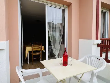 Appartement F2 avec piscine et parking à Cambo-les-Bains - Photo 10