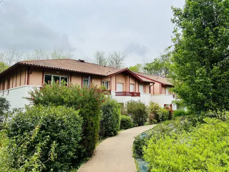 Appartement F2 avec piscine et parking à Cambo-les-Bains - Photo 12