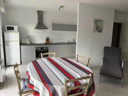 T2 bis lumineux avec terrasse, Cambo-les-Bains, Appartement 2 personnes à Cambo les Bains - Photo 2