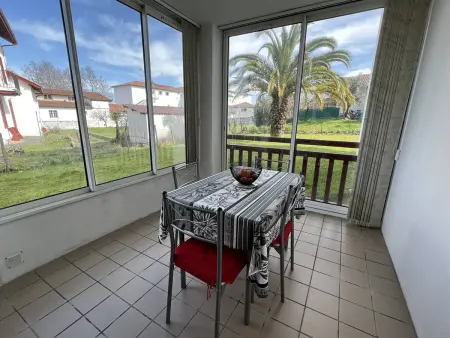Studio 2 personnes, terrasse fermée, animaux tolérés, proche parking – Cambo-les-Bains - Photo 12