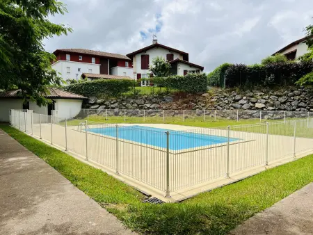 Cambo : T2 Confortable avec Wifi et Parking, Appartement 2 personnes à Cambo les Bains - Photo 13