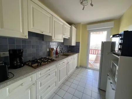 Appartement T2 RDC avec terrasse, parking, et WIFI à Cambo-les-Bains - Photo 7